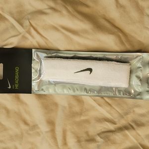 Nike headband